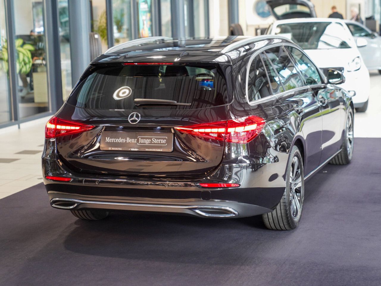 Mercedes-Benz C-Klasse – Bild 3