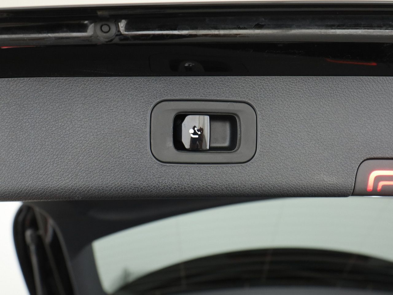 Mercedes-Benz E-Klasse – Bild 26