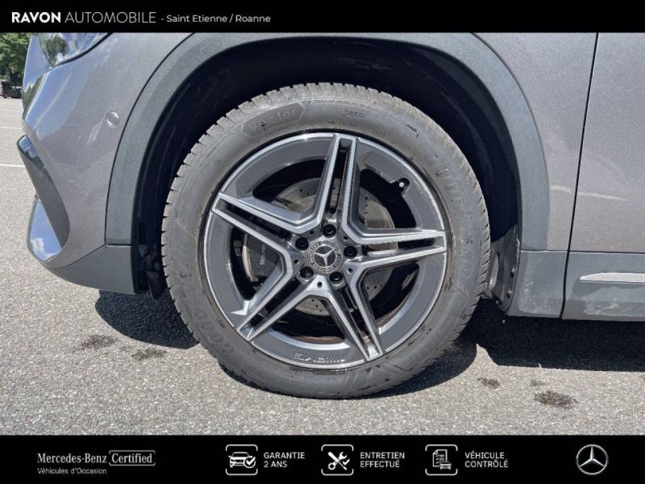 Photo du v&eacute;hicule 8 / 18