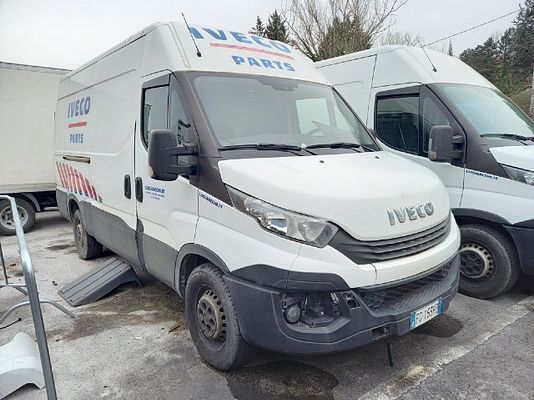 Vehicle image 1 / 1