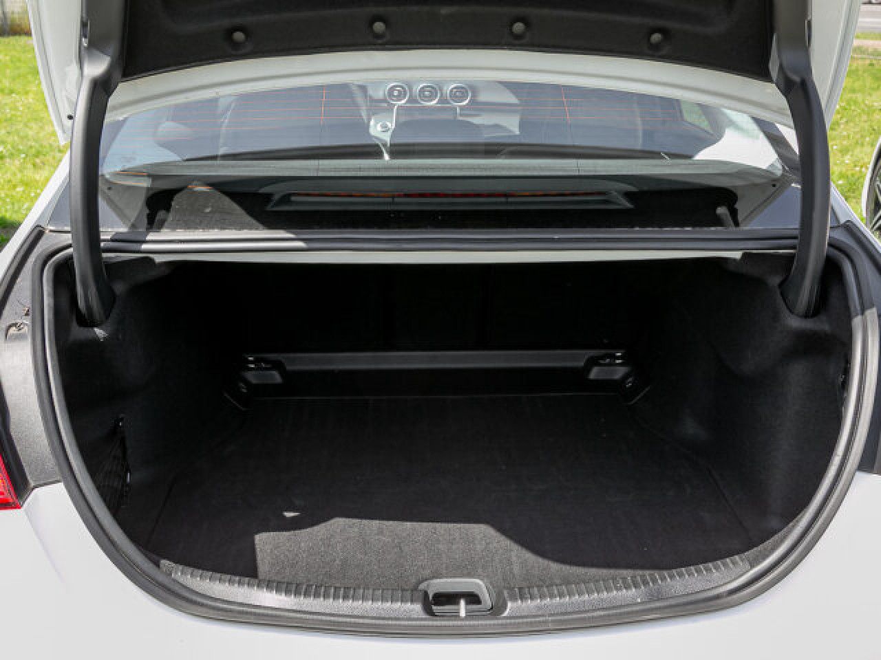 Mercedes-Benz C-Klasse – Bild 10