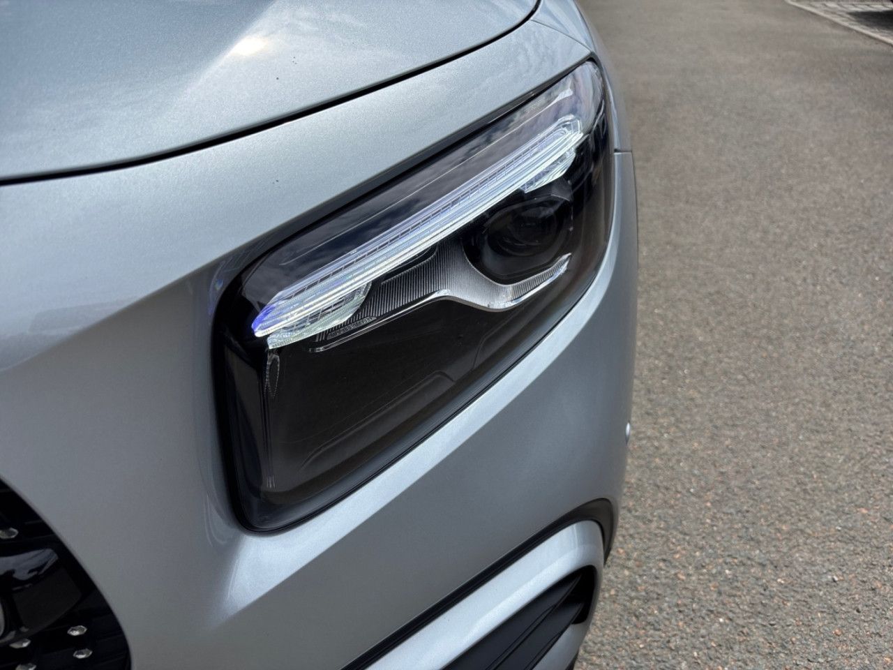 Mercedes-Benz GLB – Bild 3