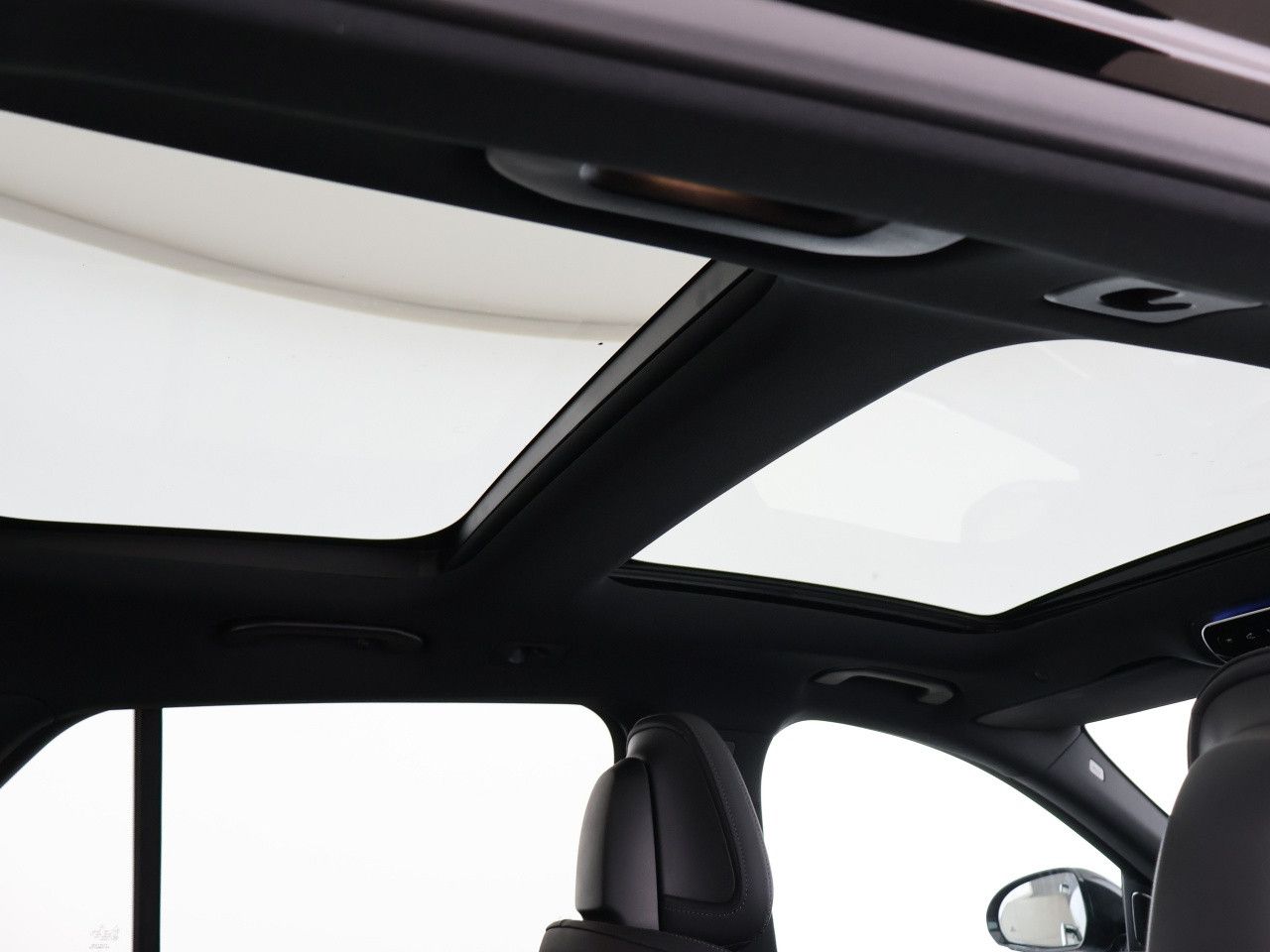 Mercedes-Benz E-Klasse – Bild 19
