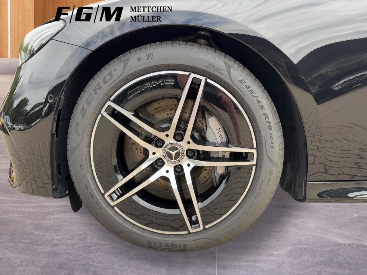 Mercedes-Benz E-Klasse – Bild 15