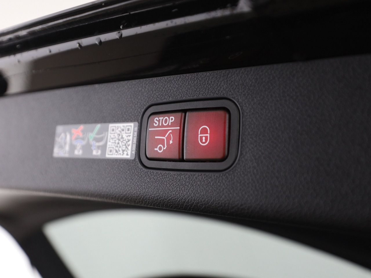Mercedes-Benz E-Klasse – Bild 24