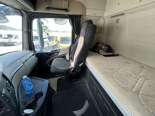 Vehicle image 15 / 15