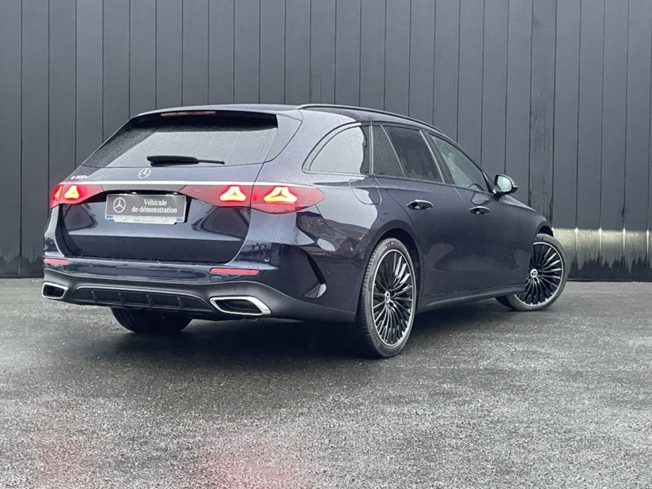 Photo du v&eacute;hicule 4 / 18