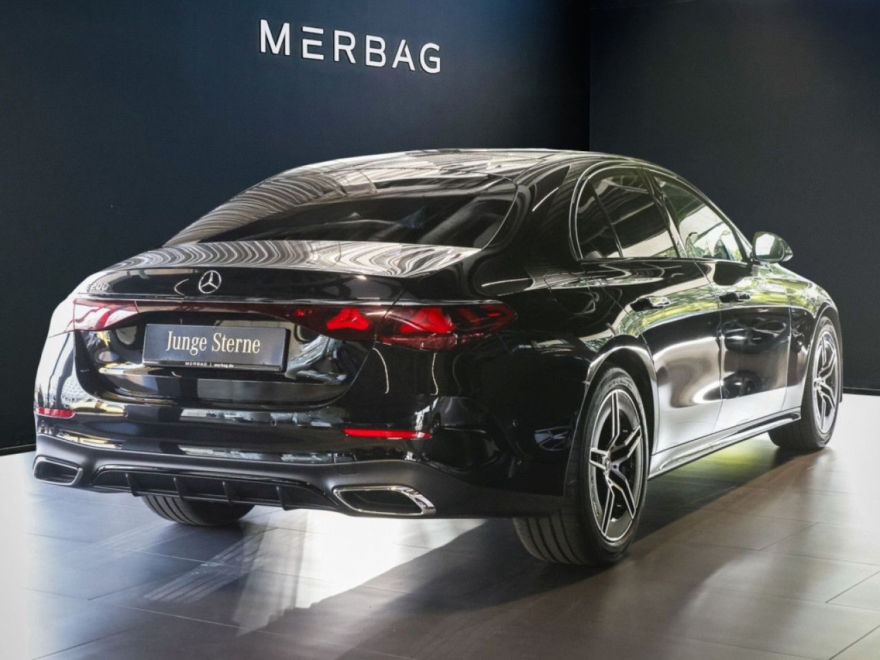 Mercedes-Benz E-Klasse – Bild 3