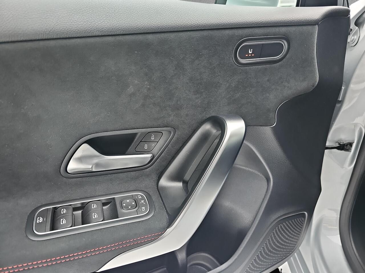 Zdjęcie pojazdu 19 / 23