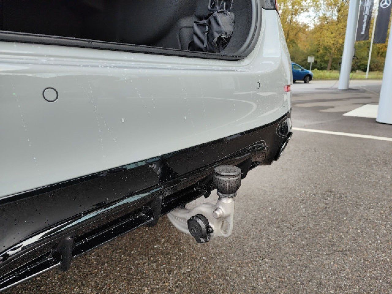 Mercedes-Benz E-Klasse – Bild 13