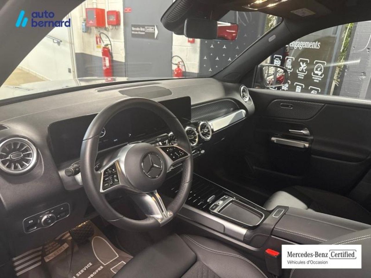 Photo du v&eacute;hicule 8 / 17