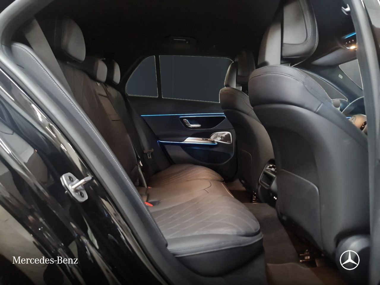 Mercedes-Benz E-Klasse – Bild 18
