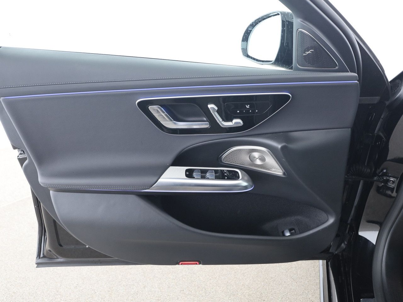 Mercedes-Benz E-Klasse – Bild 12