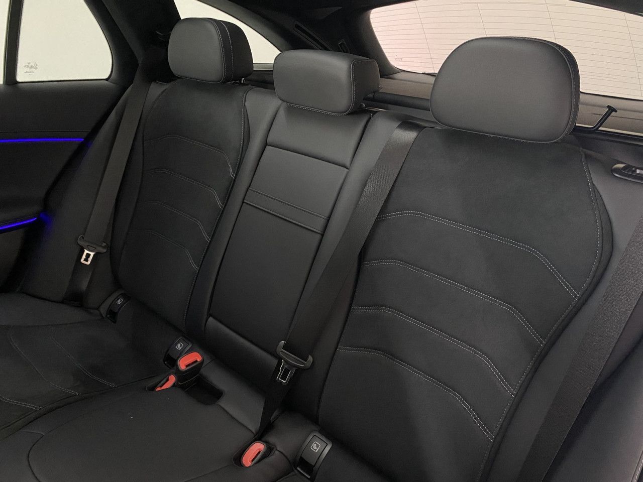 Mercedes-Benz E-Klasse – Bild 13