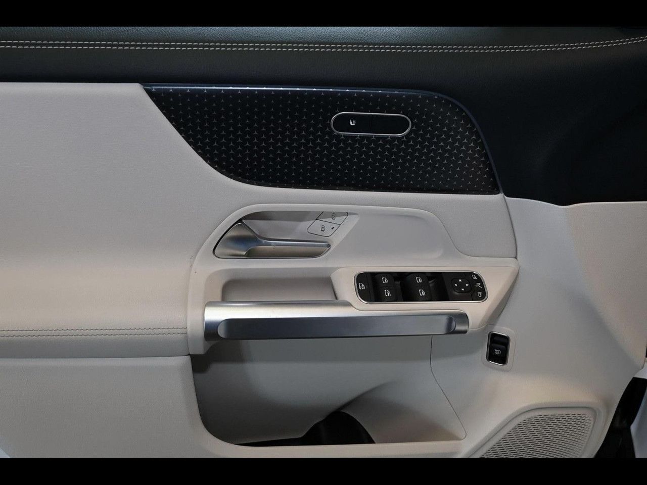 Mercedes-Benz EQB – Bild 13