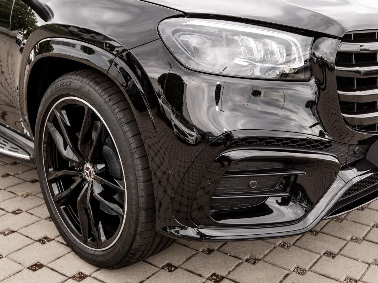Mercedes-Benz GLS – Bild 2