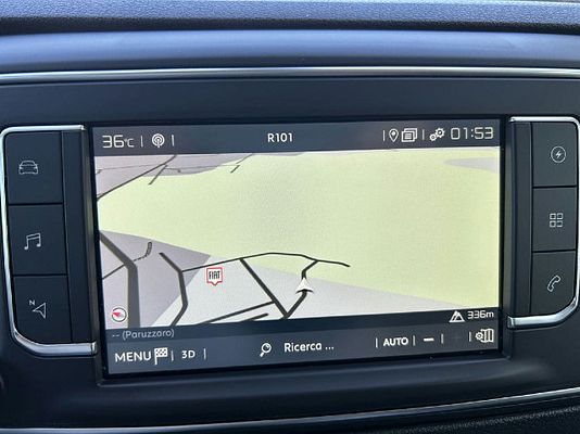 Vehicle image 16 / 16