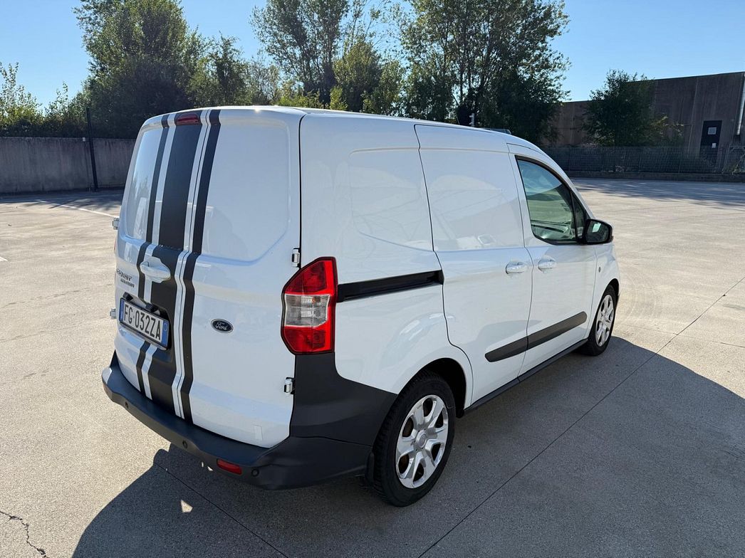 Ford | TRANSIT COURIER