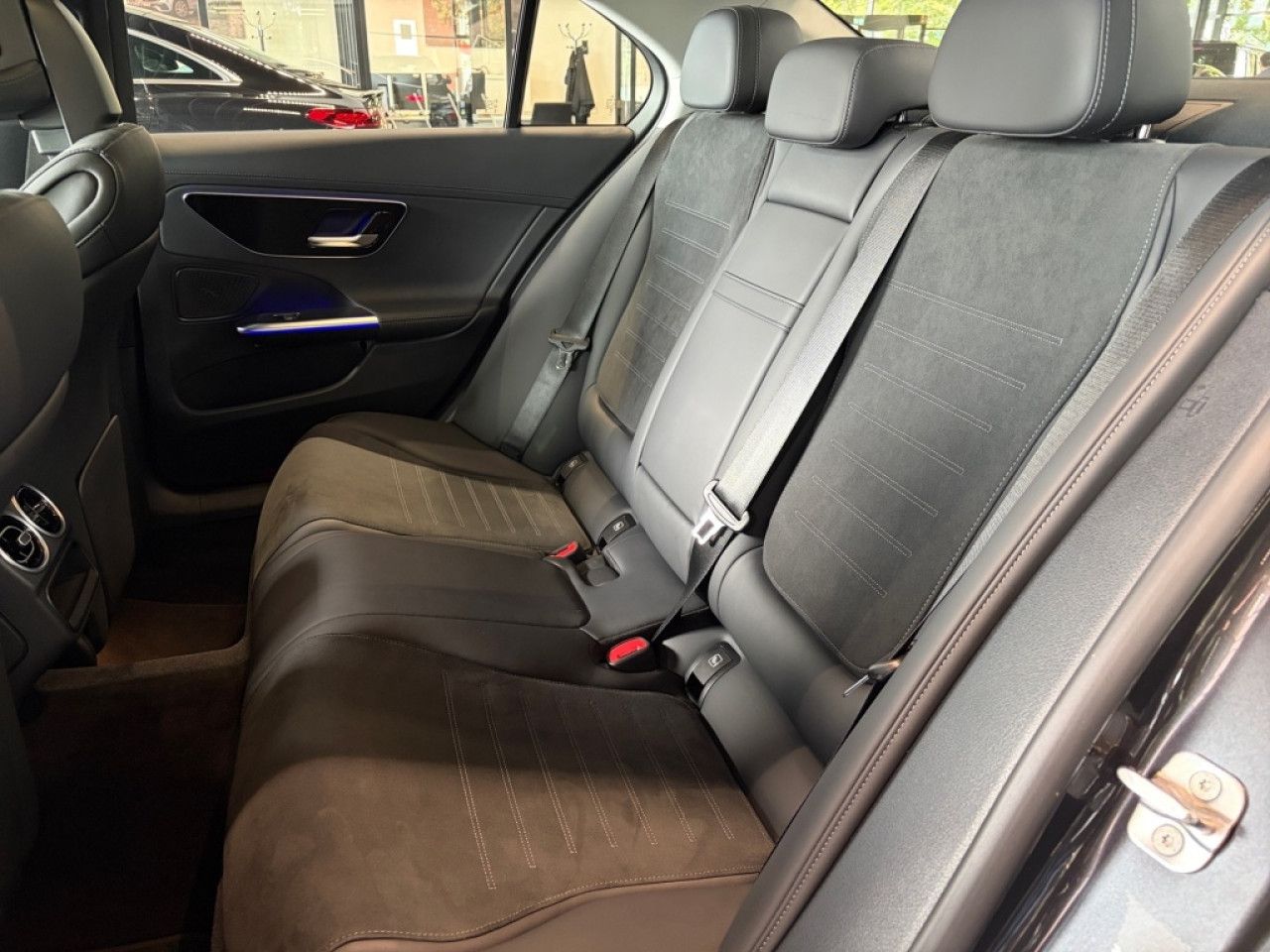 Mercedes-Benz C-Klasse – Bild 28