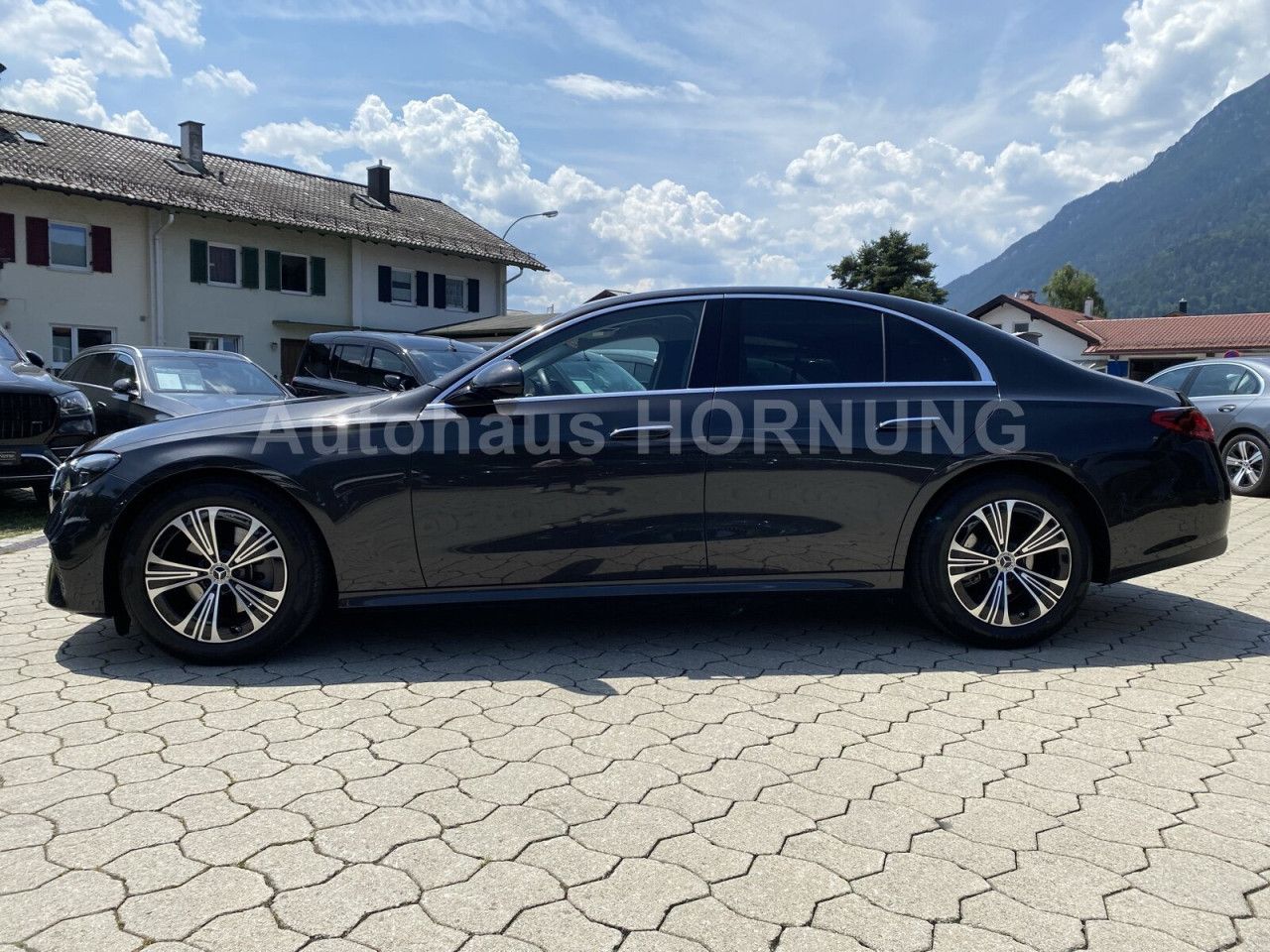 Mercedes-Benz E-Klasse – Bild 7