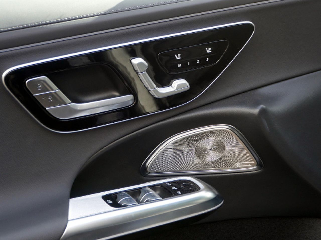 Mercedes-Benz E-Klasse – Bild 17