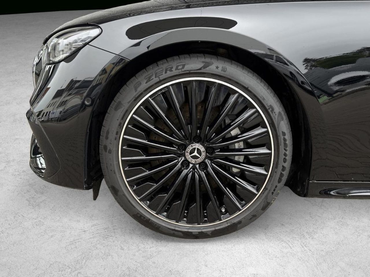 Mercedes-Benz E-Klasse – Bild 3