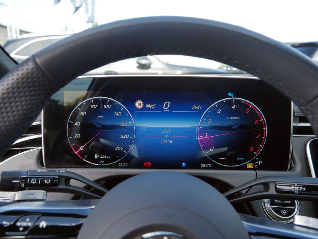 Mercedes-Benz E-Klasse – Bild 20