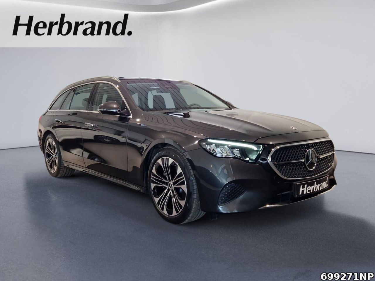 Mercedes-Benz E-Klasse – Bild 2