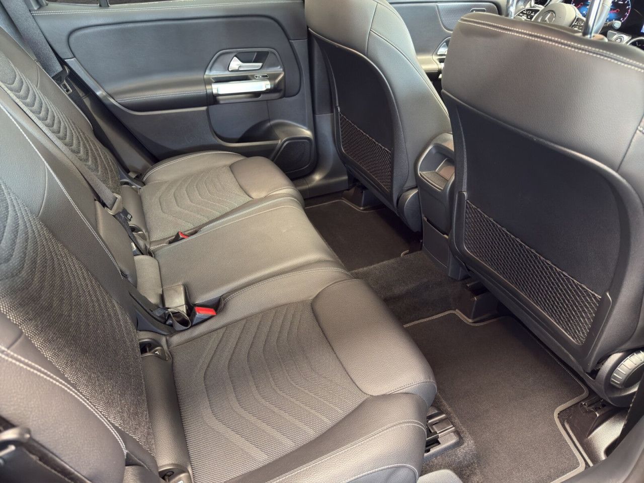 Mercedes-Benz GLB – Bild 15