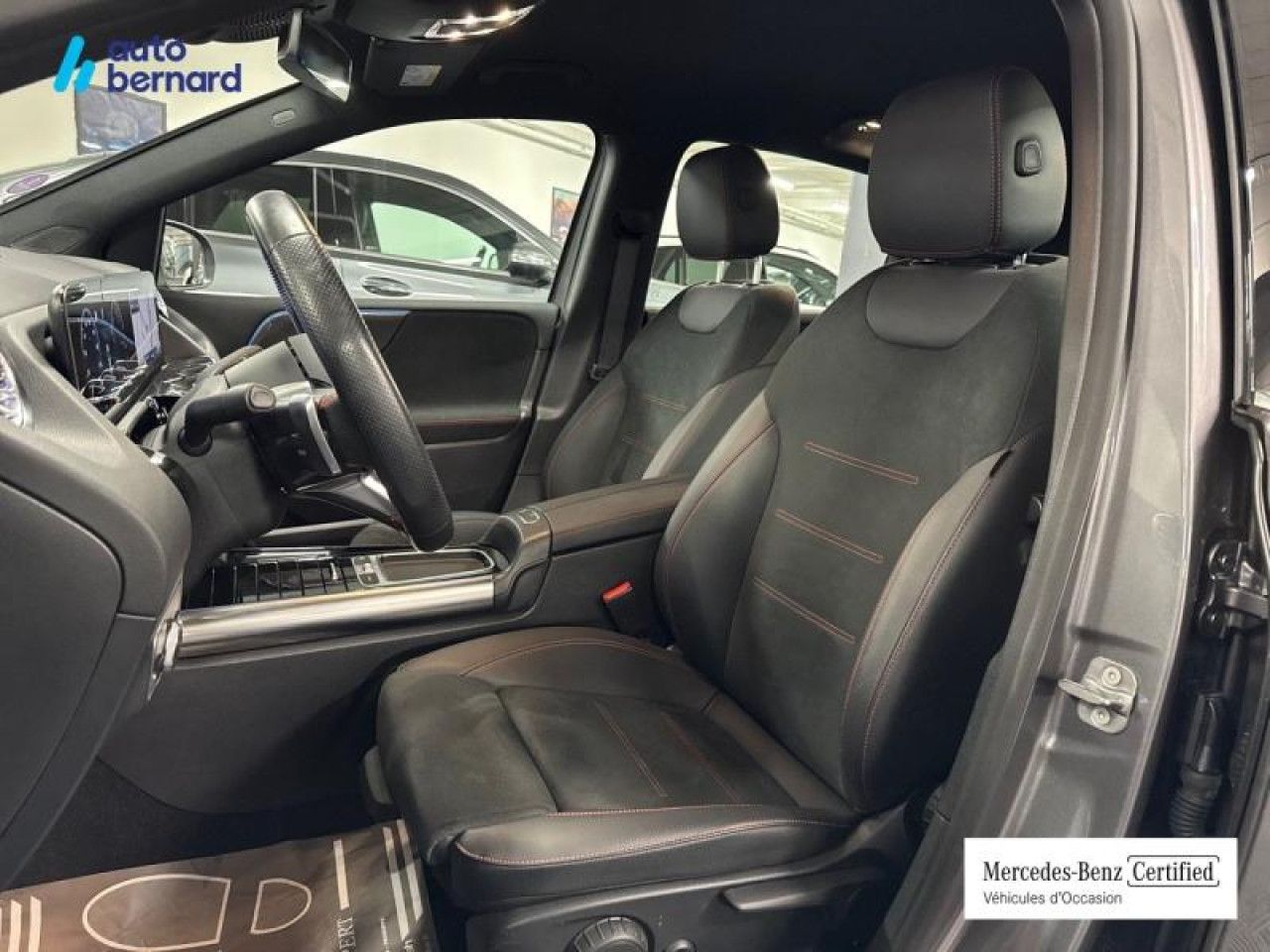 Photo du v&eacute;hicule 9 / 18