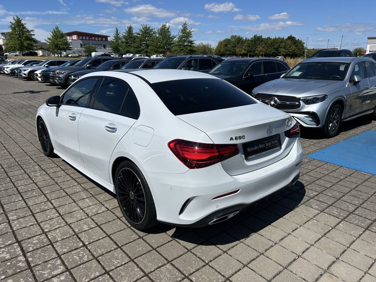 Fahrzeugbild 7 / 19