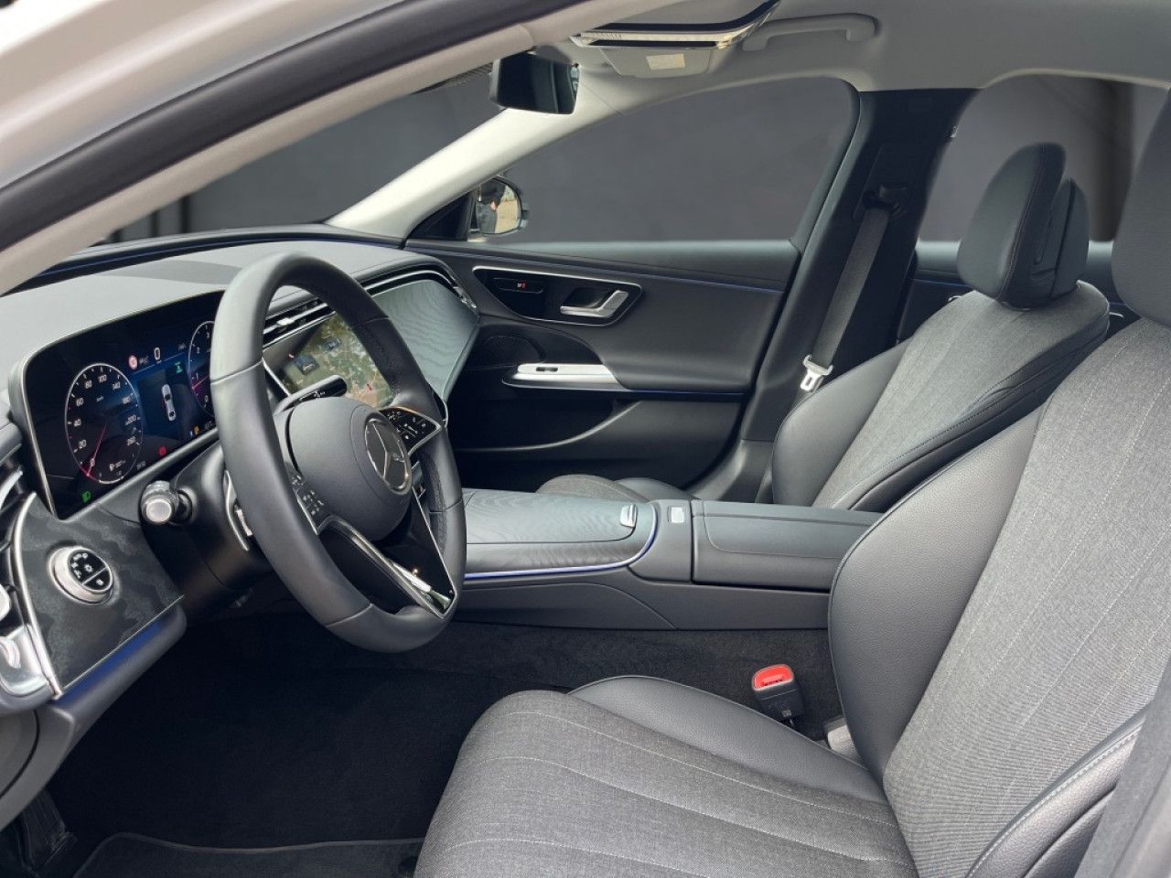 Mercedes-Benz E-Klasse – Bild 7