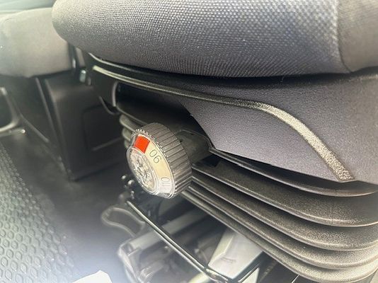 Vehicle image 16 / 19