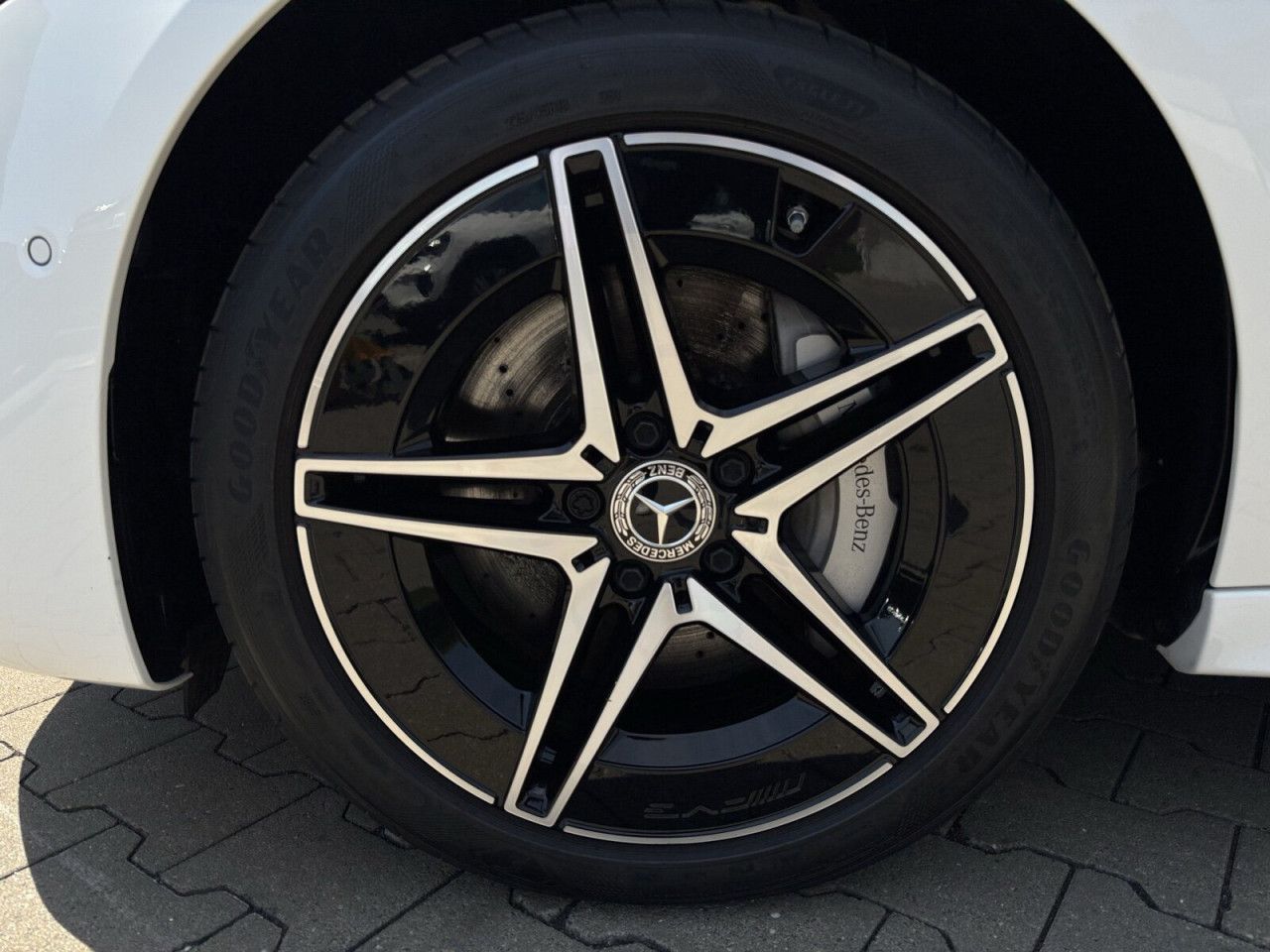 Mercedes-Benz C-Klasse – Bild 10