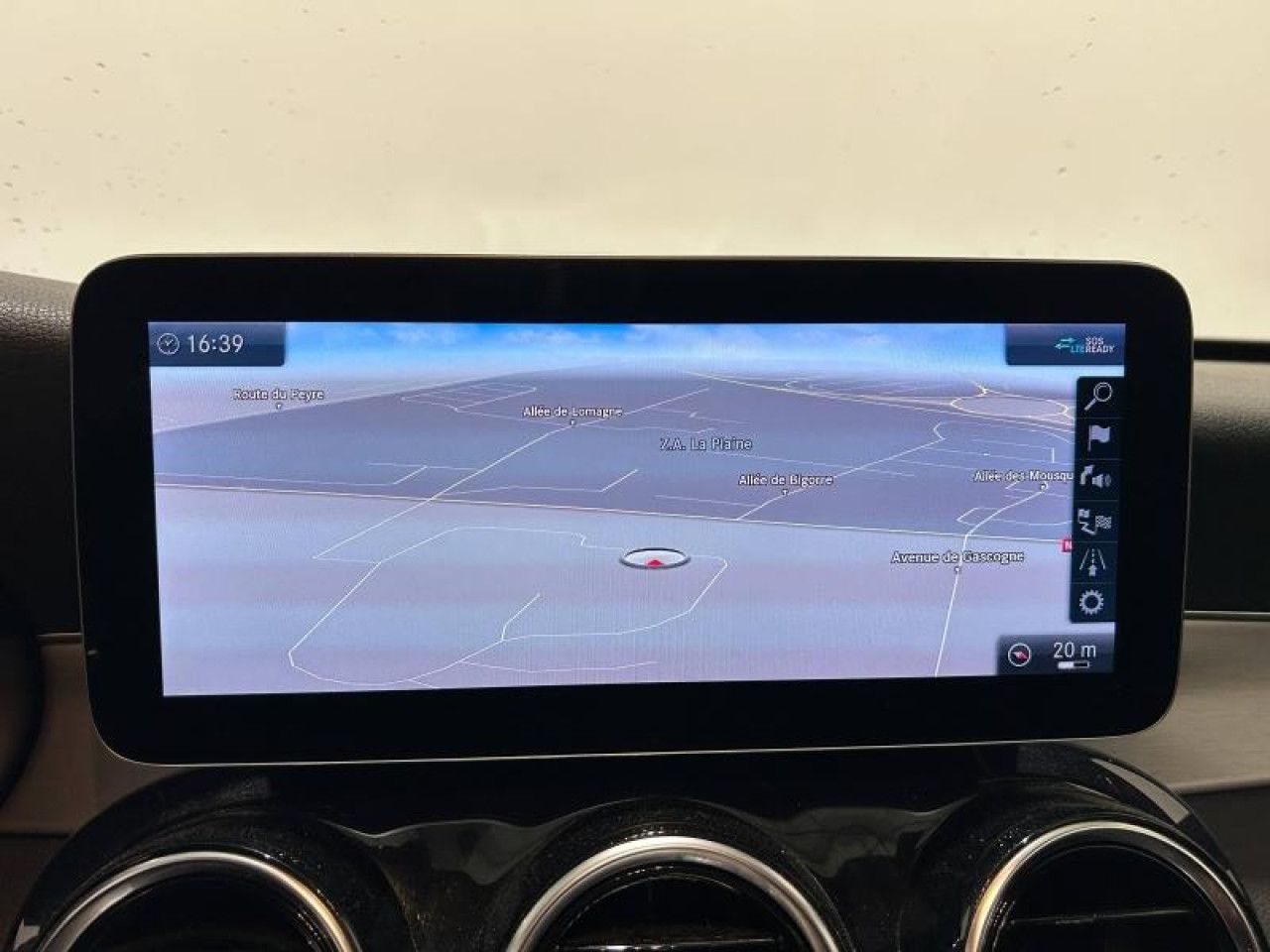 Photo du v&eacute;hicule 8 / 18