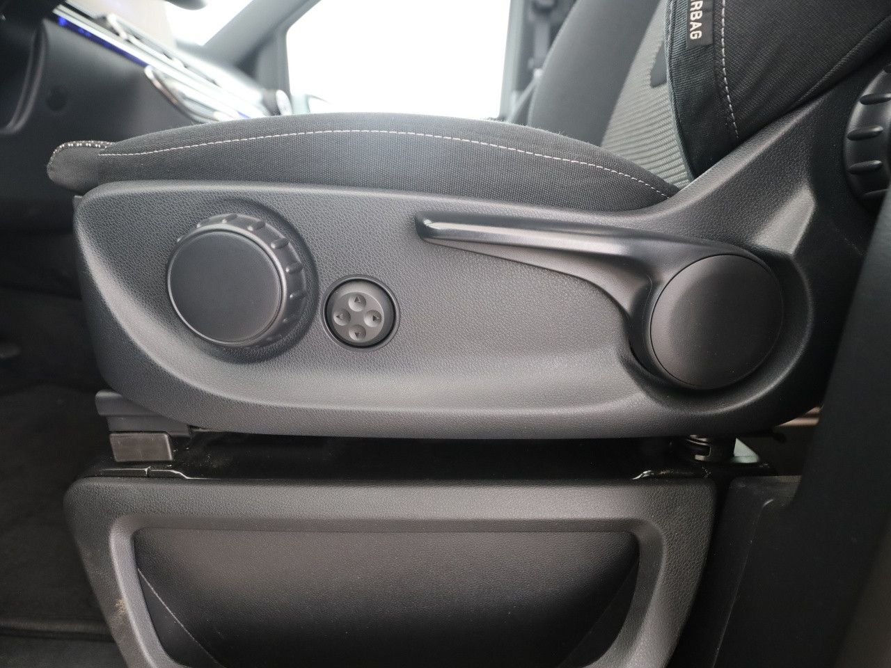 Mercedes-Benz EQV – Bild 17