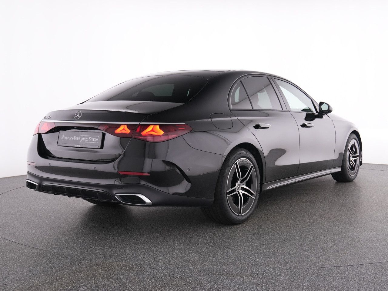 Mercedes-Benz E-Klasse – Bild 2