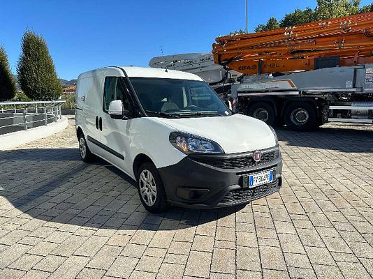 Vehicle image 3 / 11