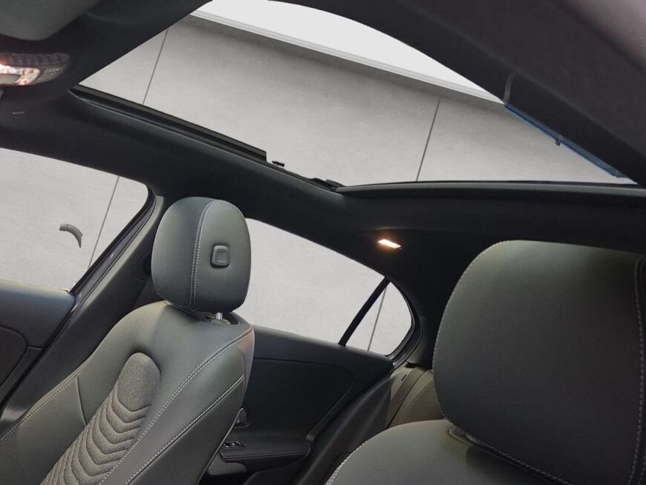 Mercedes-Benz A-Klasse – Bild 16