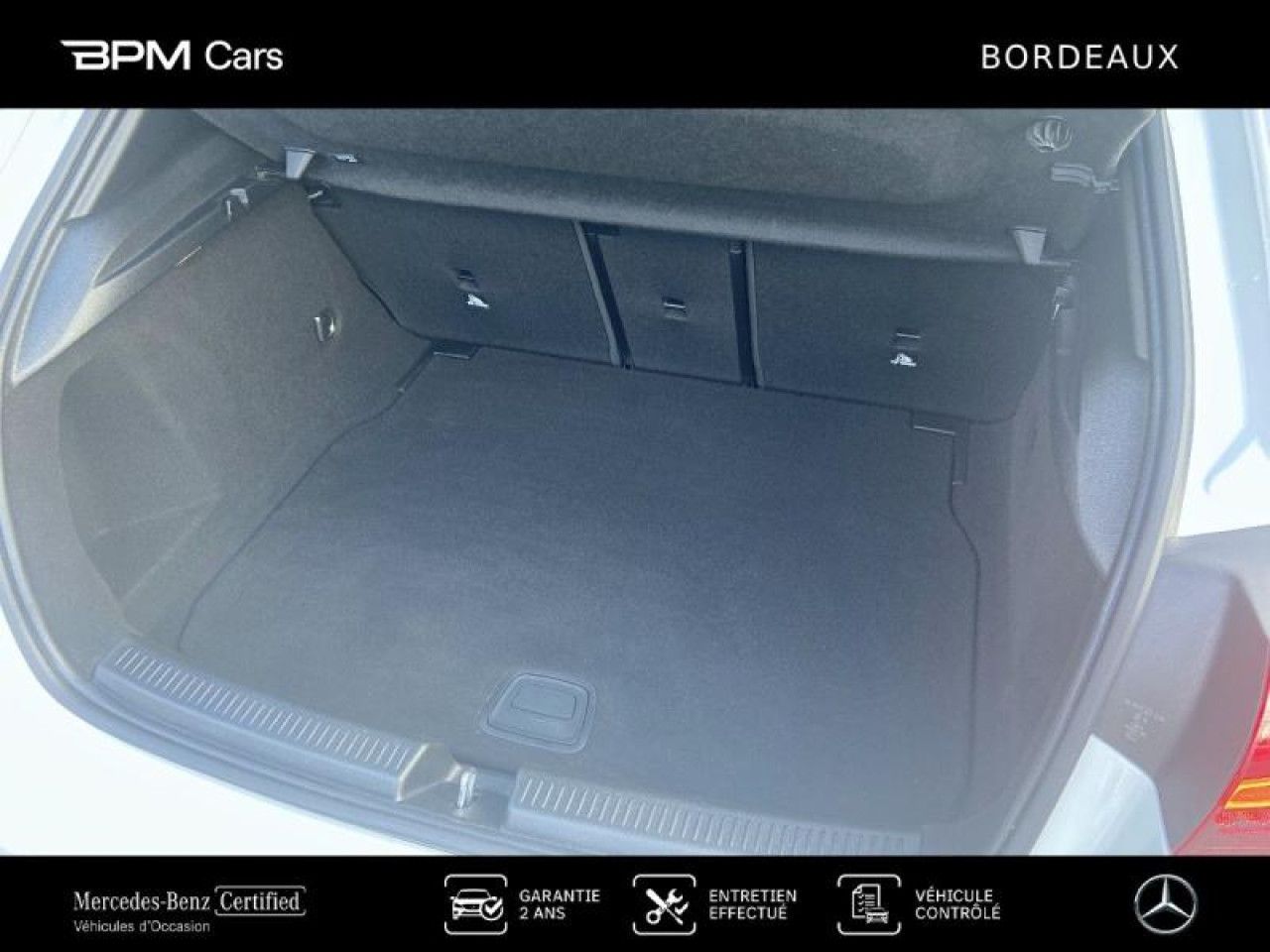 Photo du v&eacute;hicule 10 / 18