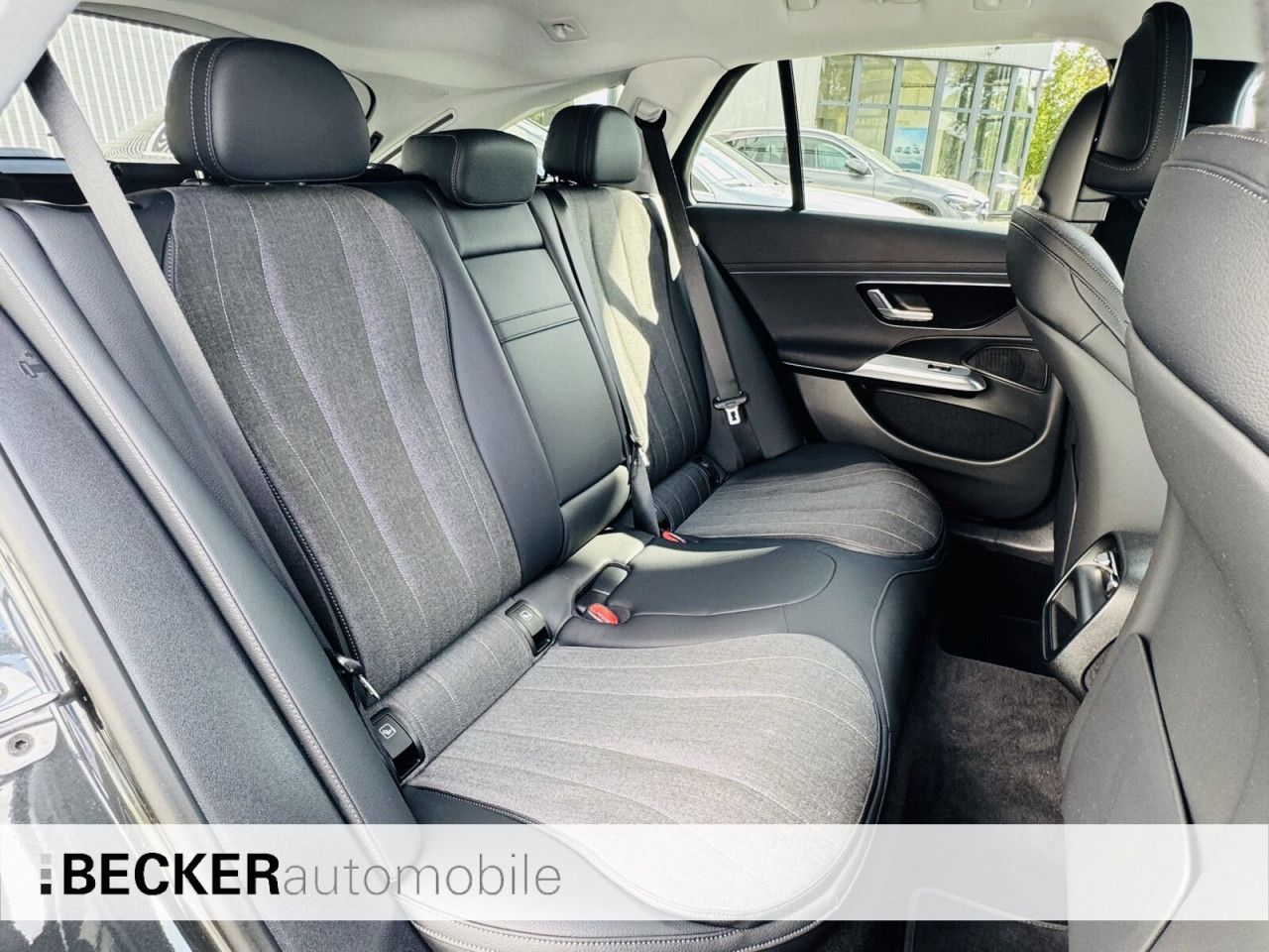 Mercedes-Benz E-Klasse – Bild 16