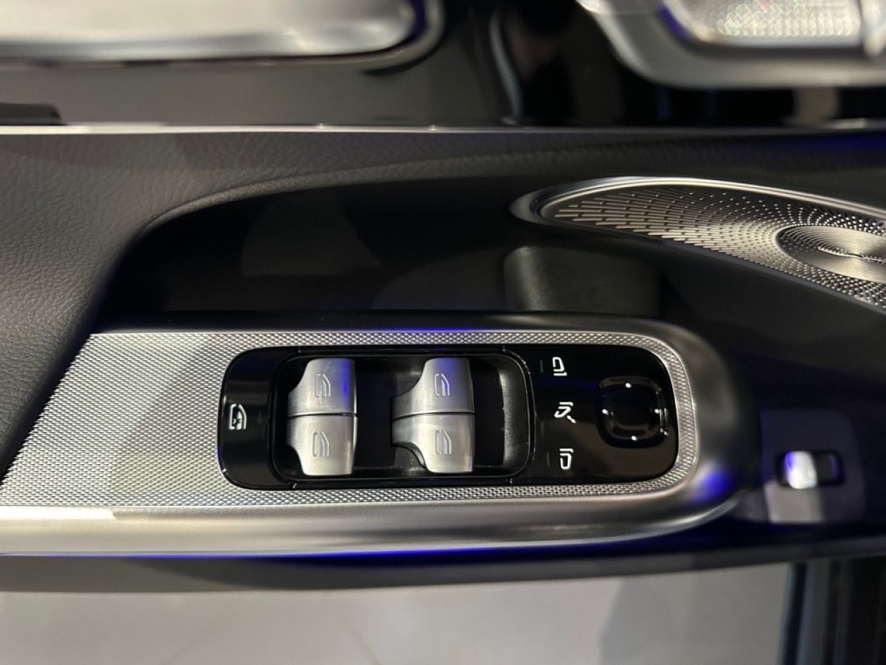 Mercedes-Benz E-Klasse – Bild 17