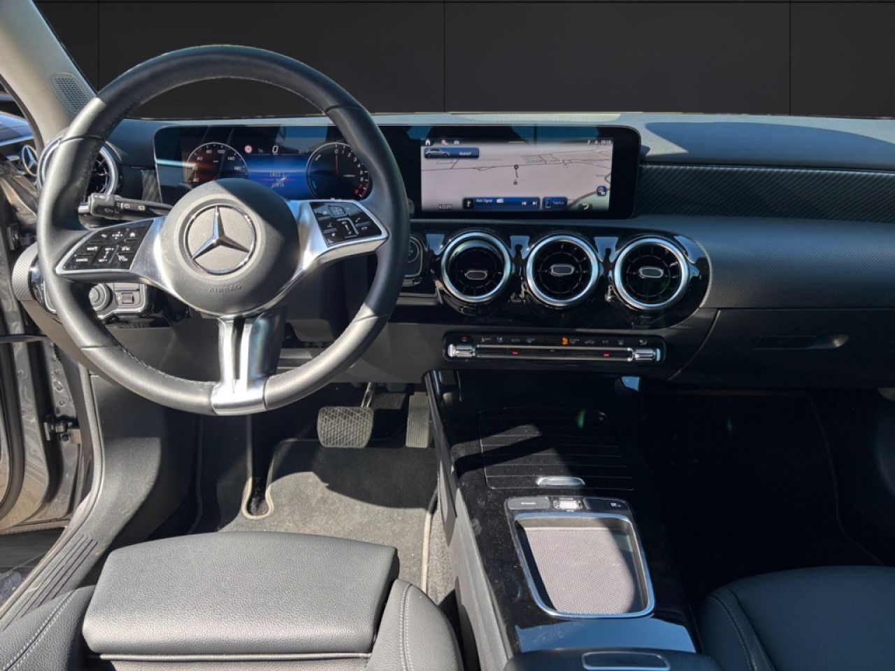 Mercedes-Benz A-Klasse – Bild 12