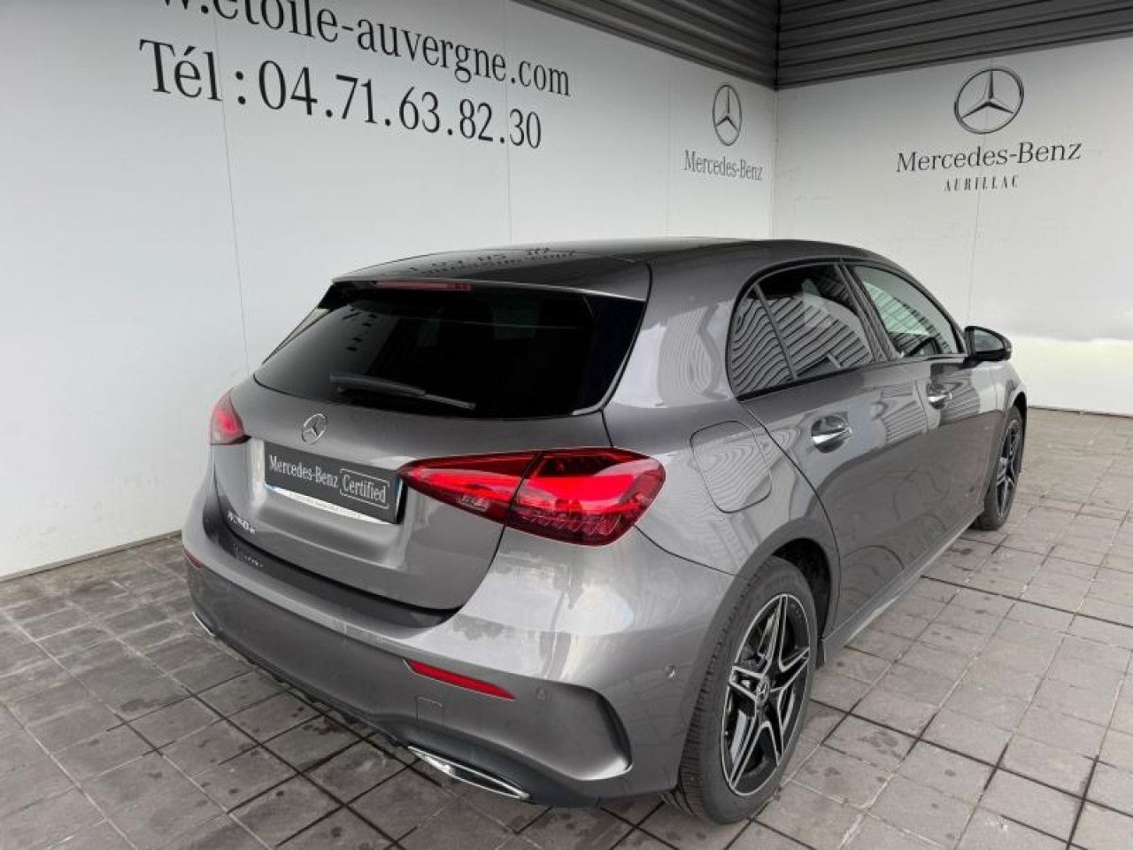 Photo du v&eacute;hicule 9 / 18