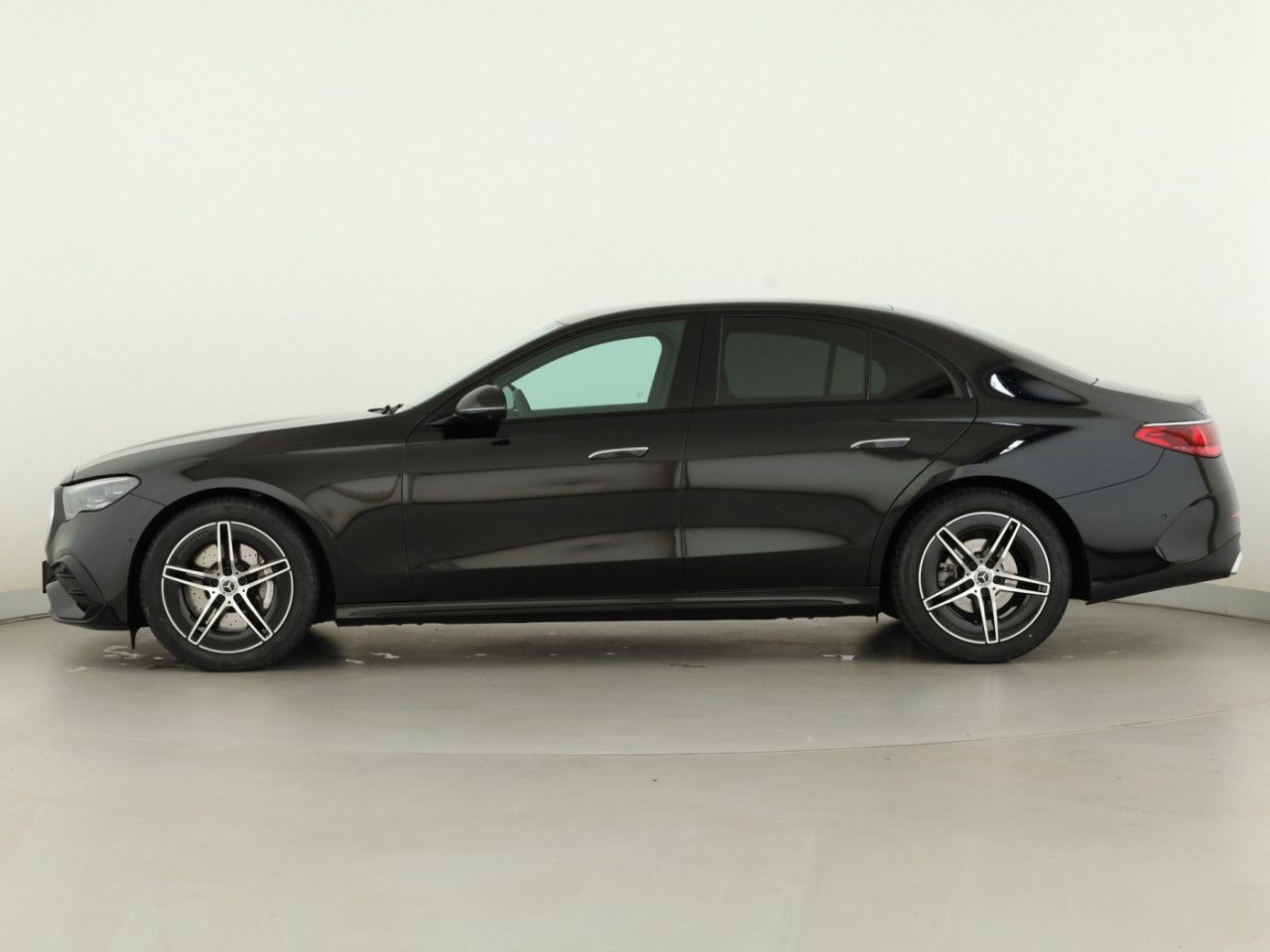 Mercedes-Benz E-Klasse – Bild 7
