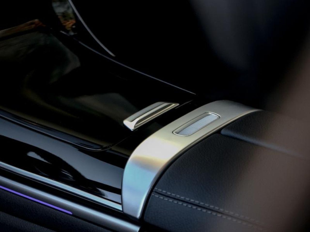 Photo du v&eacute;hicule 16 / 18