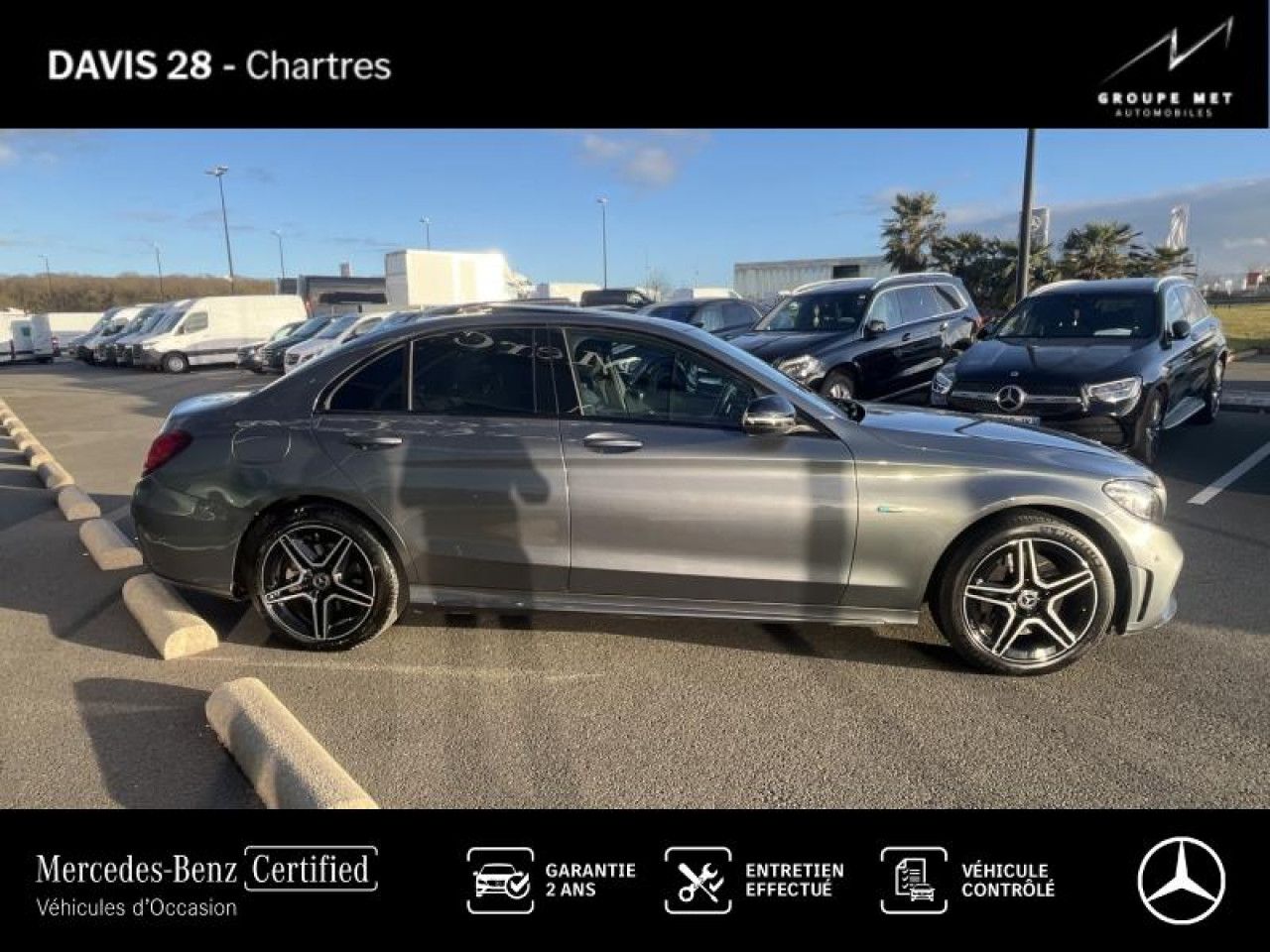 Photo du v&eacute;hicule 3 / 18