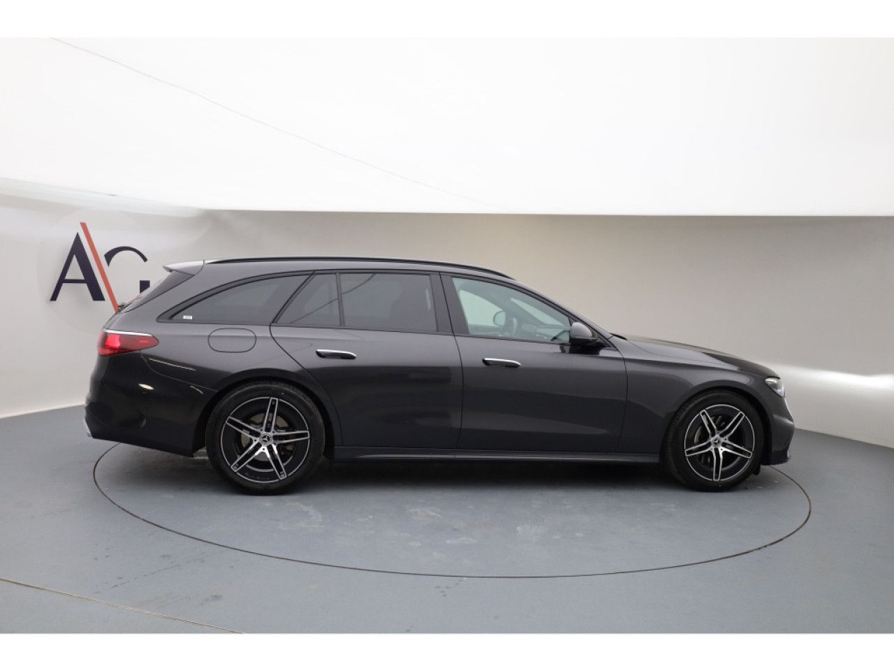 Mercedes-Benz E-Klasse – Bild 6