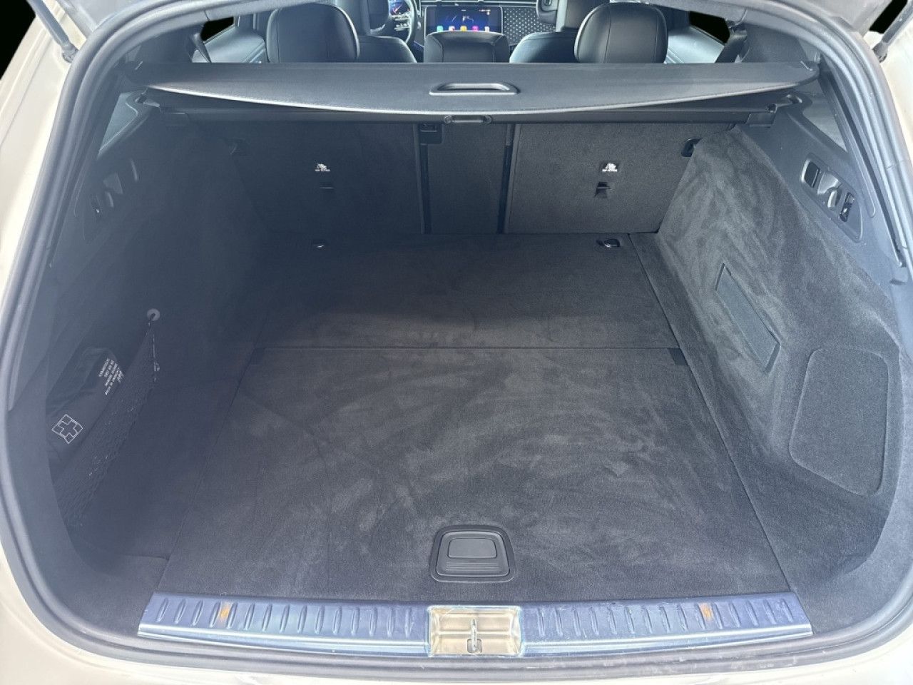 Mercedes-Benz E-Klasse – Bild 7