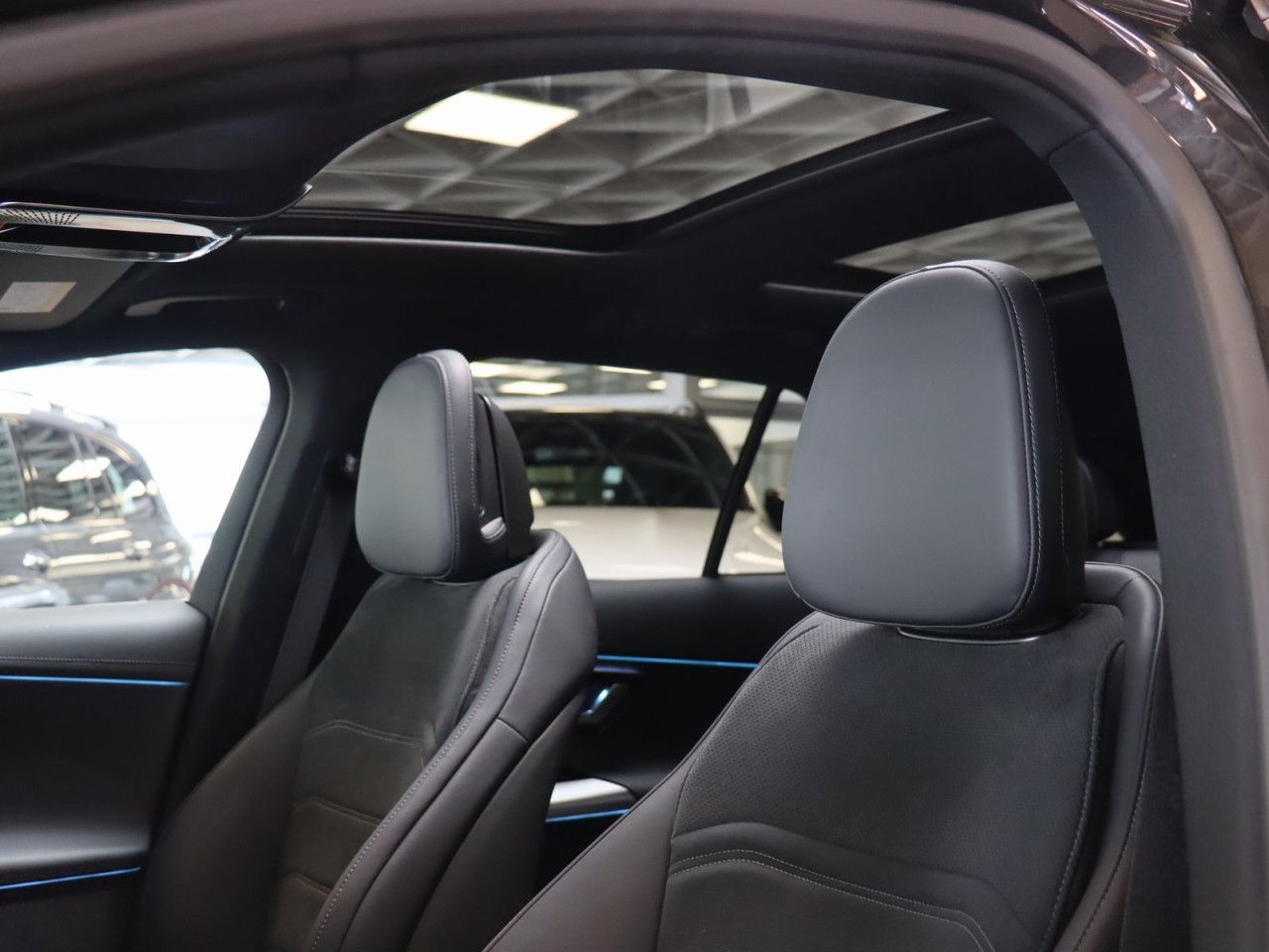 Mercedes-Benz E-Klasse – Bild 16